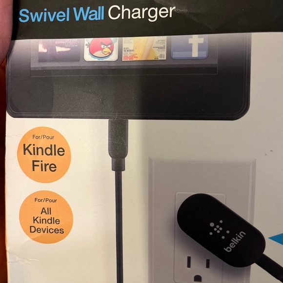 Bellingham Swivel Wall Charger - Picture 3 of 5